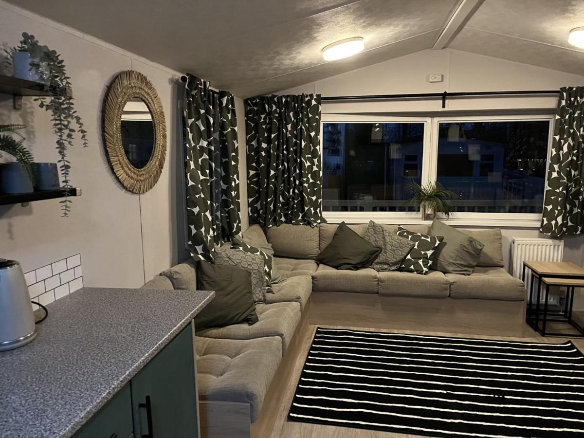 Beautiful 3 Bedroom Caravan With Hot Tub - Tattershall Lakes Extérieur photo