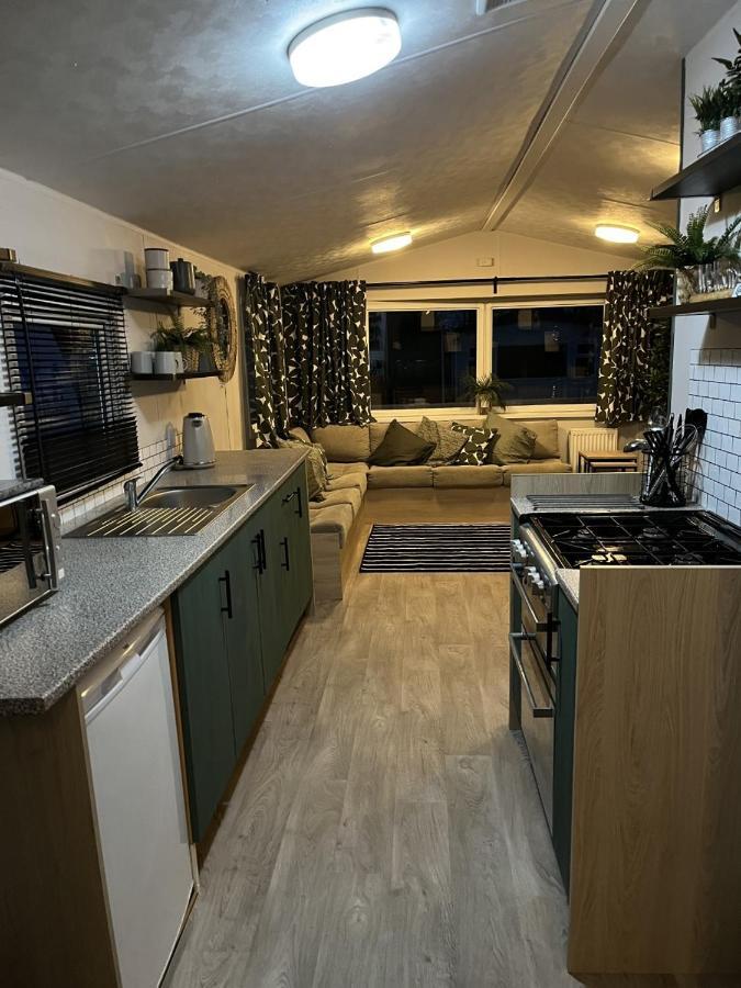 Beautiful 3 Bedroom Caravan With Hot Tub - Tattershall Lakes Extérieur photo