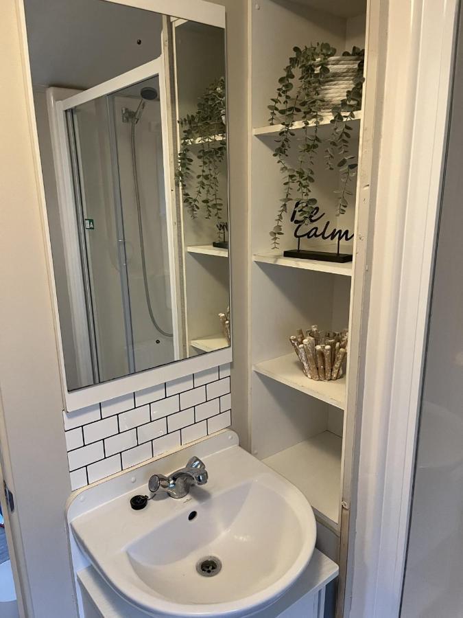 Beautiful 3 Bedroom Caravan With Hot Tub - Tattershall Lakes Extérieur photo