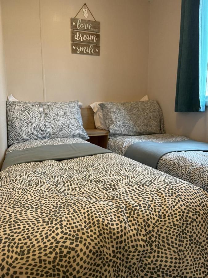 Beautiful 3 Bedroom Caravan With Hot Tub - Tattershall Lakes Extérieur photo
