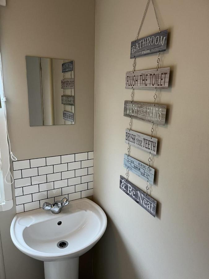 Beautiful 3 Bedroom Caravan With Hot Tub - Tattershall Lakes Extérieur photo